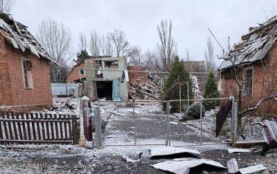 Россияне ударили КАБами по поселкам Донбасса, есть раненые