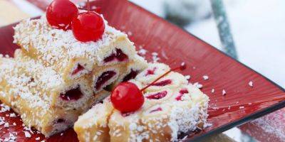 Любимый новогодний десерт. Торт Зимняя вишня со сметанным кремом: пошаговый рецепт - nv.ua - Украина