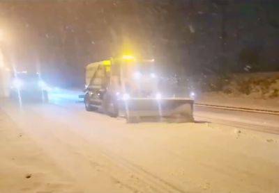Мощная непогода накрыла Киев: город завалило снегом – видео