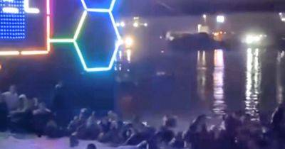 "В воде сотни людей": ночной клуб в Белграде затонул во время концерта рэпера (фото, видео)