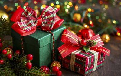 Ваши близкие будут приятно удивлены: как красиво упаковать новогодний подарок - полезные лайфхаки
