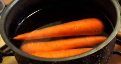 Как морковь на салаты отварить за пять минут: кастрюли и духовки не пригодятся