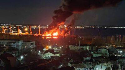 В Крыму уничтожили большой десантный корабль "Новочеркасск"
