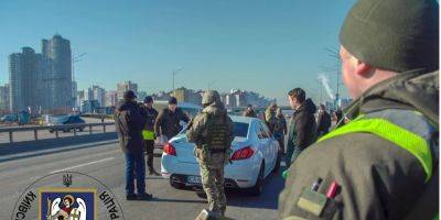 В Киеве проводят учения: на дорогах появились блокпосты, проверяют транспорт и документы