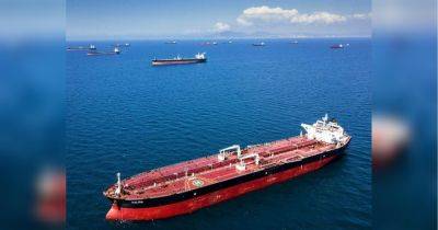 Беспилотник попал в танкер с химикатами: США обвинили Иран в атаке на судно