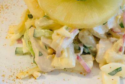 Нежный салат с ананасом и курицей: самый простой и быстрый рецепт