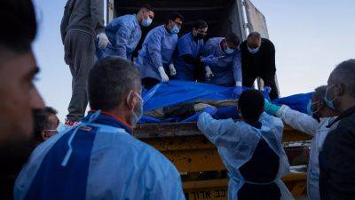 Израиль вернул в Газу 80 тел погибших в боях палестинцев