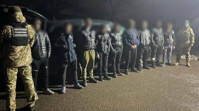 Сразу 16 мужчин задержаны вблизи границы со Словакией