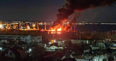 Верят "в лучшее": на борту БДК "Новочеркасск" погибли моряки-срочники, — росСМИ