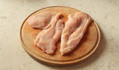 Ваши гости будут в диком восторге: какие необычные блюда можно приготовить из куриного филе