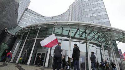 Польша: новые власти приступили к ликвидации государственных СМИ