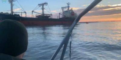 В Черном море на мине подорвалось гражданское судно под флагом Панамы, которое шло в дунайский порт