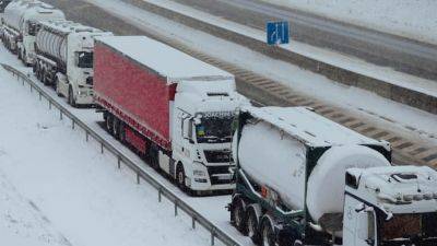 Польские перевозчики на КПП "Дорогуск-Ягодин" начали пропускать больше машин в Украину