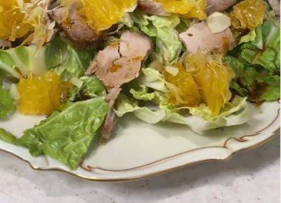 Самый вкусный праздничный салат из пекинской капусты: секрет не только в заправке