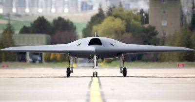 "Секретный" турецкий дрон Anka-3 совершил первый полет: как его хотят применять (видео)