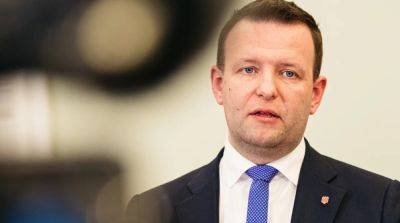 «Нет такой возможности»: глава МВД Эстонии уточнил свои слова о выдаче Украине уклонистов
