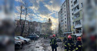 Во Львове под ракетный удар попали три школы, детсад и жилые дома (фото, видео)