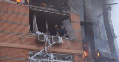 Удар по Одессе: повреждены дома и лицей, трое погибших