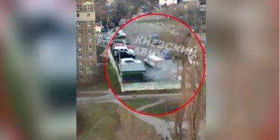 Киевлянин сел в горящую машину, чтобы спасти от огня соседние автомобили — видео
