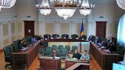 Еще двоих подозреваемых судей Киевского апелляционного суда отстранили