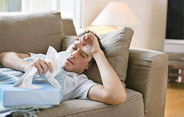 The Mirror: Мужчины сильнее страдают от простуды, чем женщины