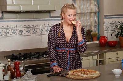 Итальянский секрет: "Мастер Шеф" Литвинова раскрыла рецепт самой вкусной пиццы в домашних условиях