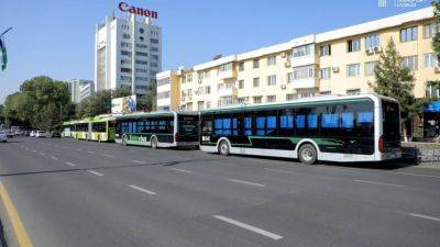 Автобусы столицы будут работать в первый час Новогодней ночи