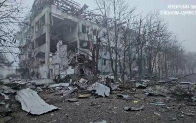 Підсумки нічної повітряної атаки – у Херсоні знищено адмінбудівлю