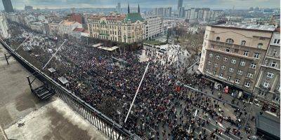 В Белграде состоялась многотысячная акция протеста против нарушений на декабрьских выборах