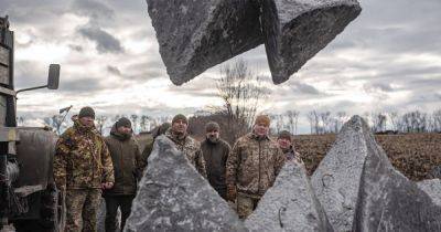 500 тысяч мин, фортификации, "зубы": Украина строит вторую линию обороны на границах (фото)
