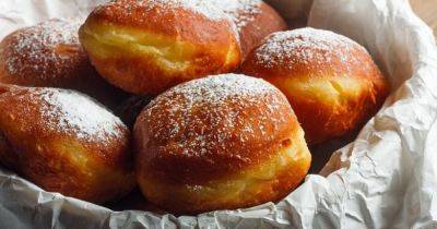 Пышные пончики с начинками: как приготовить лакомство на праздничный стол