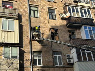 Почти 80 зданий повредили россияне за три дня в Харькове (фото)