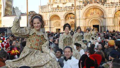 Венеция ограничит численность туристических групп