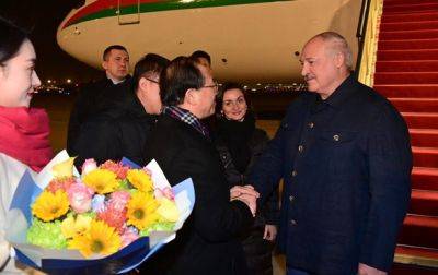 Лукашенко прилетів у Китай налагоджувати співробітництво