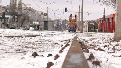 Пишут Терехову: харьковчане просят вернуть маршруты трамвая и троллейбуса