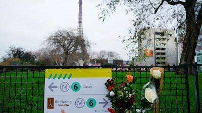 Нападение в Париже расследуется как "террористический сговор"