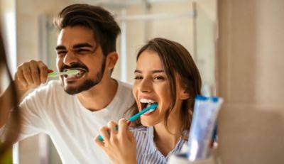 Вы не знали, а это работает: как правильно очищать зубы, и почему зубная паста не нужна