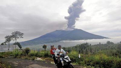 Индонезия: при извержении вулкана Марапи погибли альпинисты