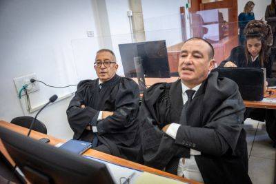 Возобновились слушания на процессе Нетанияху. Судьи обещают «марафон»