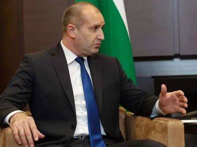 Президент Болгарии наложил вето на поставку Украине бронетранспортеров