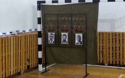 В РФ детей учили стрелять по мишеням с портретами Зеленского и Байдена