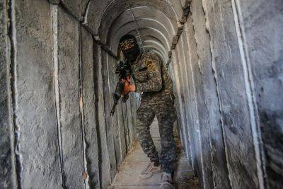 Опубликованы первые снимки главарей ХАМАС в подземных тоннелях
