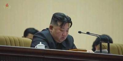 Ким Чен Ын на конференции призвал женщин больше рожать, а затем заплакал