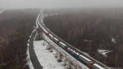 Словацкие дальнобойщики сняли блокаду на границе с Украиной