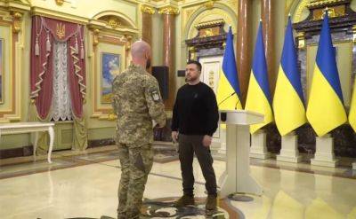 Зеленский вручил сертификат на жилье Герою из Одессы | Новости Одессы