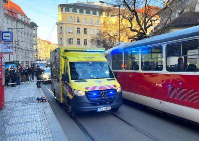 В центре Праги трамвай сбил ребенка