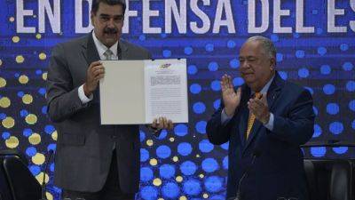 Николас Мадуро - Мадуро приказал начать добычу нефти в Эссекибо - ru.euronews.com - Китай - Венесуэла - Гайана