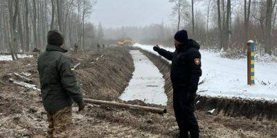 На границе Украины с Беларусью строят новые оборонные сооружения — Волынская ОВА
