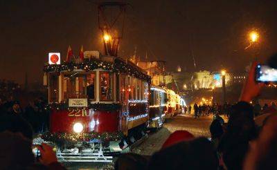 Прага показала красивое видео «рождественской флотилии»
