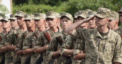Укрепить войско и заменить бойцов: ветеран АТО о причинах усиления мобилизации в Украине